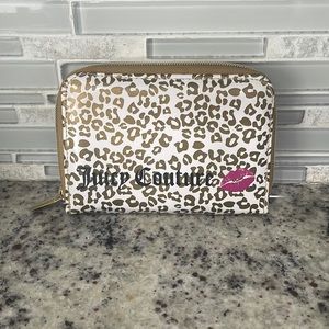 Juicy Couture Travel Make-Up Brushes